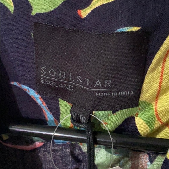 Button up shirt - Picture 3 of 6